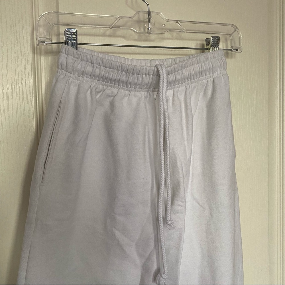 Pretty Little Thing Cuffed Drawstring Sweatpants - Picture 2 of 2